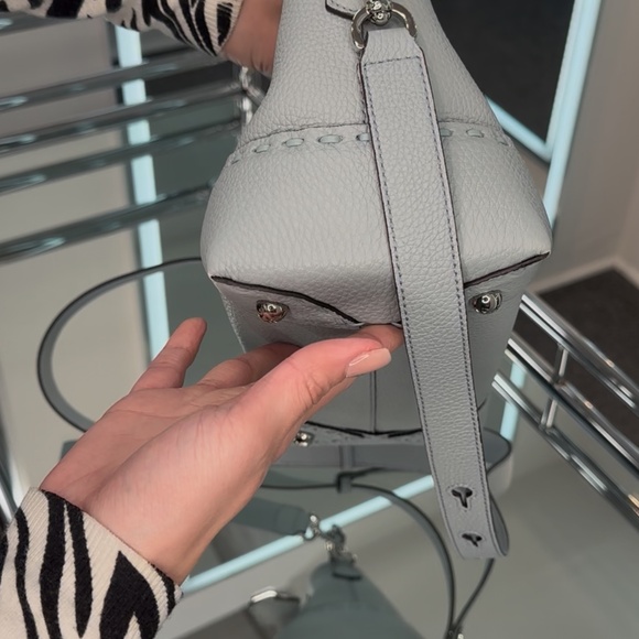 Fendi handbag - Picture 3 of 11